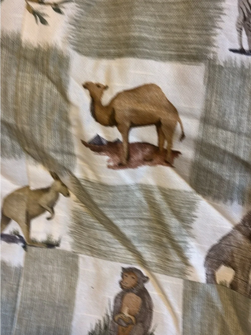 Wildlife Patchwork twin size  duvet Set in Sage and Cream
